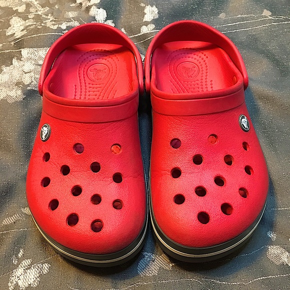 red crocs womens 7